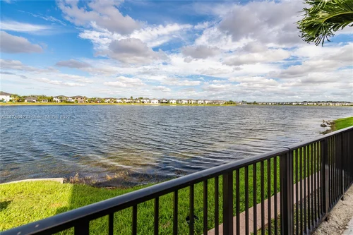 9111 NW 159th St, Miami Lakes FL 33018