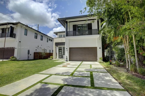 6137 SW 26th St, Miami FL 33155