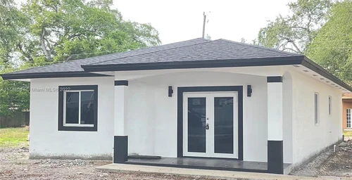 3025 NW 170th St, Miami Gardens FL 33056
