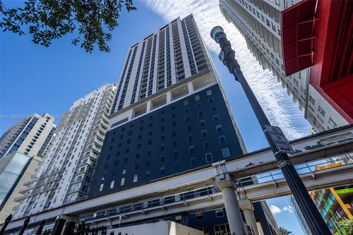 227 NE 2nd St # 2408, Miami FL 33132