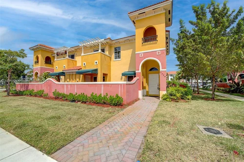3024 NW 36th Ter, Lauderdale Lakes FL 33311