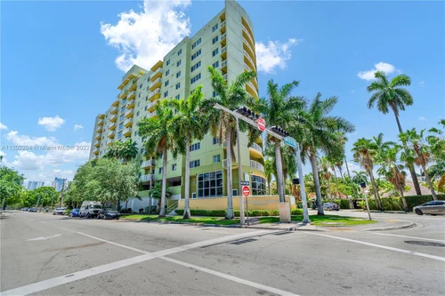816 NW 11th St # 607, Miami FL 33136