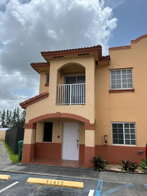 11412 W Okeechobee Rd # 6, Hialeah Gardens FL 33018