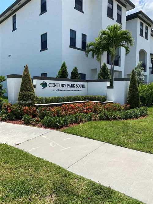 15560 SW 136th St # 212, Miami FL 33196