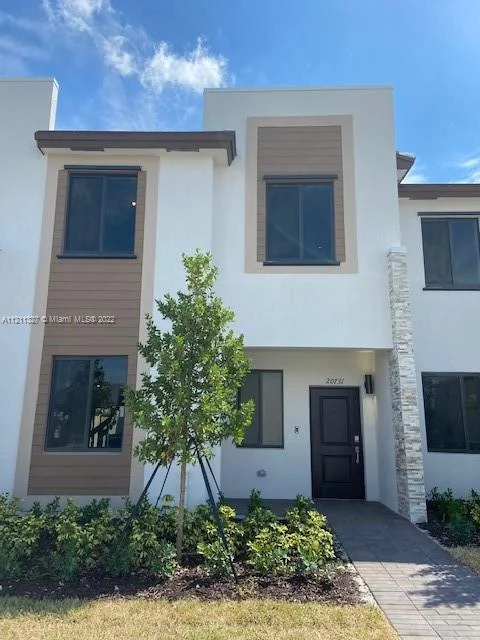 20731 NE 7th Pl # 20731, Miami FL 33179