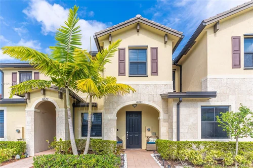 10625 W 33RD WAY # 10625, Hialeah Gardens FL 33018