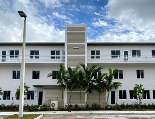 10270 NW 66 STREET # 302, Doral FL 33178