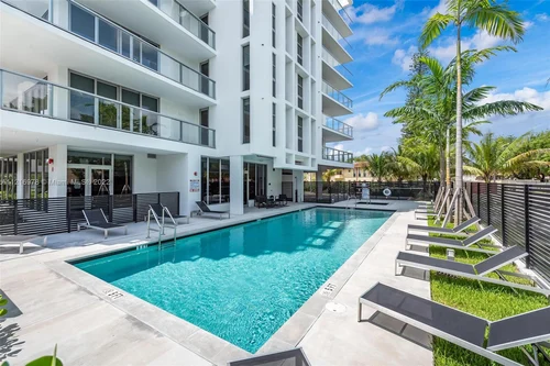 13800 Highland Dr # 301, North Miami Beach FL 33181