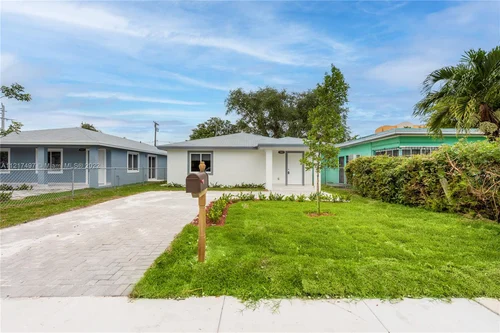 1069 NW 53 ST, Miami FL 33127