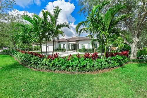 9200 SW 71st Ave, Pinecrest FL 33156