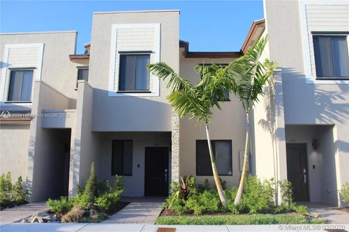 527 NE 208th Ter # 701, Miami FL 33179