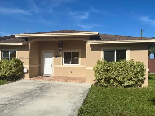 15611 NW 45th Ave, Miami Gardens FL 33054