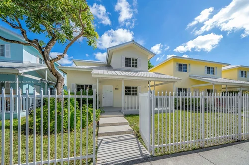 405 NW 19th St # 70, Miami FL 33136