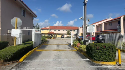 550 SW 115th Ave # 901E, Sweetwater FL 33174