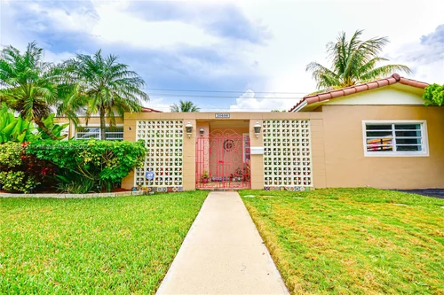 20600 SW 116th Rd, Miami FL 33189