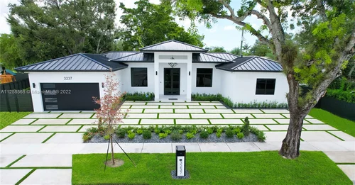 3237 SW 99 Avenue, Miami FL 33165
