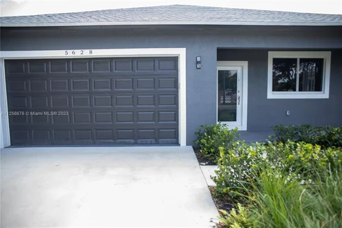 5628 Flagler St, Hollywood FL 33023