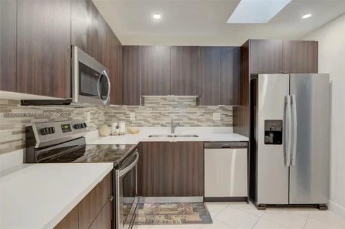 3952 NW 36th Way, Lauderdale Lakes FL 33309