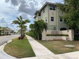 290 NW 109th Ave # 212, Miami FL 33172