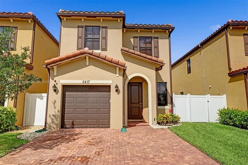 5417 NW 50th Ter, Tamarac FL 33319
