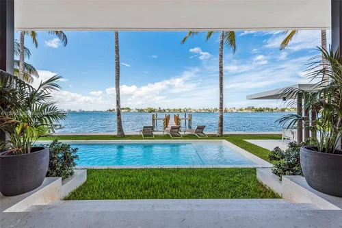 1645 Cleveland Rd, Miami Beach FL 33141