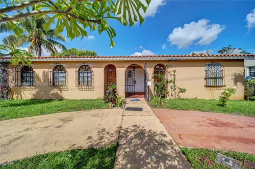 12600 NW 5th Ave, North Miami FL 33168