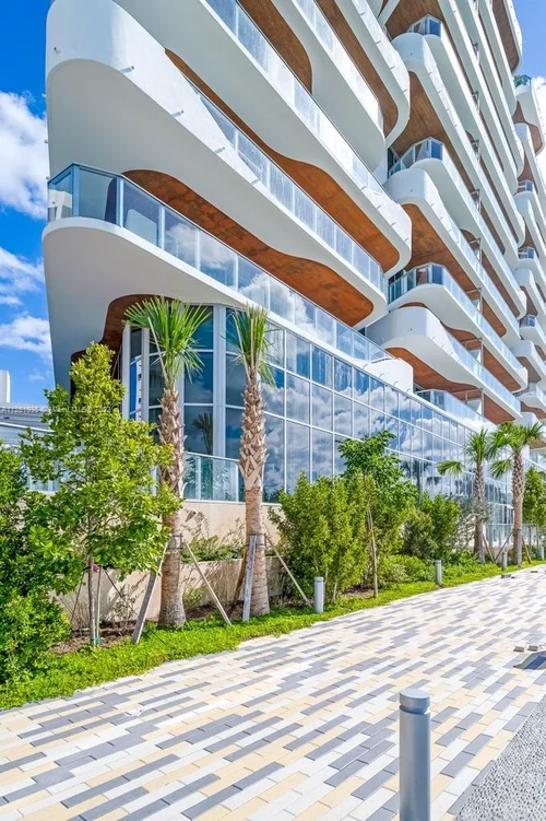 6800 Indian Creek Dr # 1E, Miami Beach FL 33141
