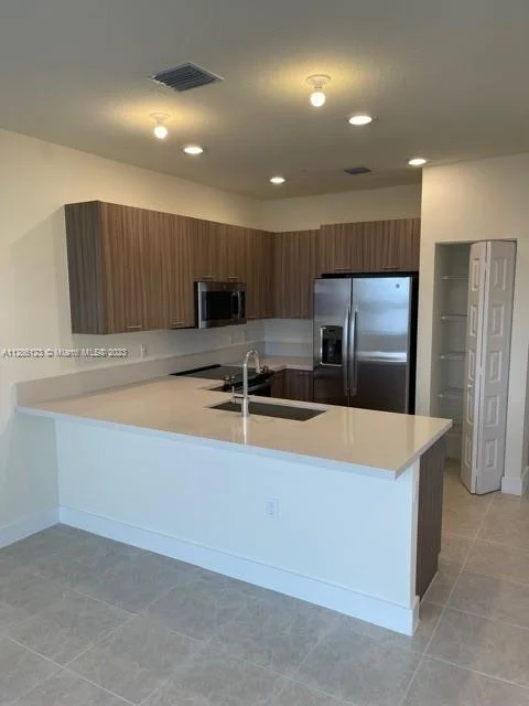 6455 NW 103 PL # 304, Doral FL 33178