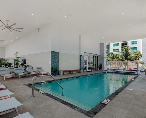 227 NE 2nd ST # 2313, Miami FL 33132