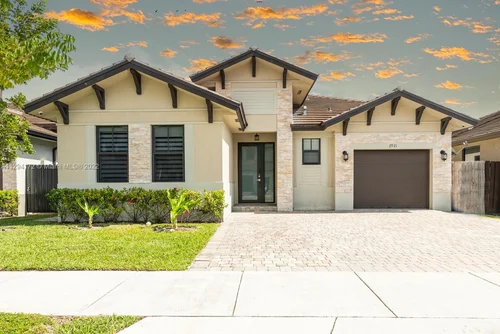 2921 SW 150th Ct, Miami FL 33185