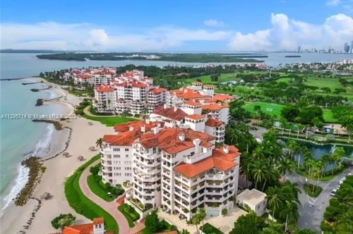 7464 Fisher Island Dr # 7464, Miami Beach FL 33109