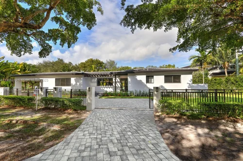 1335 San Remo Ave, Coral Gables FL 33146