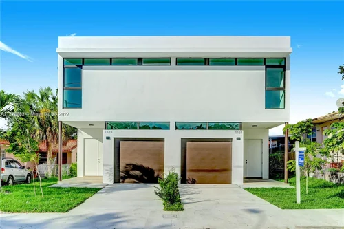 1121 SW 12, Miami FL 33129
