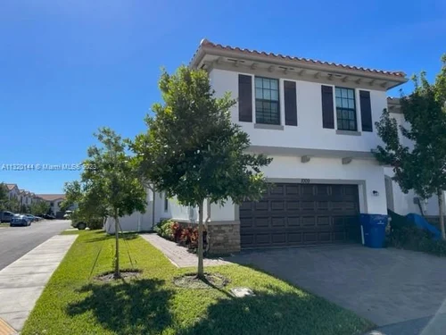 1009 Sweet Briar Ln, Riviera Beach FL 33410
