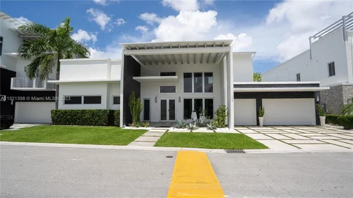3455 NW 82nd Ct, Doral FL 33122