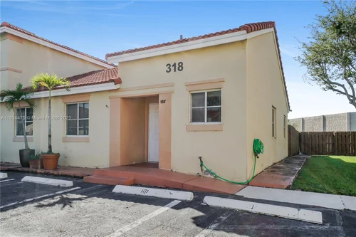 318 NW 114th Ave # 108, Sweetwater FL 33172