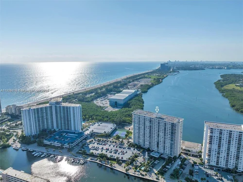 300 Bayview Dr # 1503, Sunny Isles Beach FL 33160