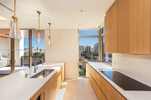 515 Valencia Ave # 602, Coral Gables FL 33134