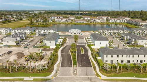 525 NW 203rd Rd St # 525, Miami FL 33169