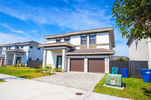 14831 SW 39th Ter, Miami FL 33185