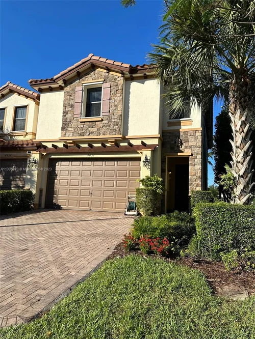 4031 Devenshire Ct, Coconut Creek FL 33073