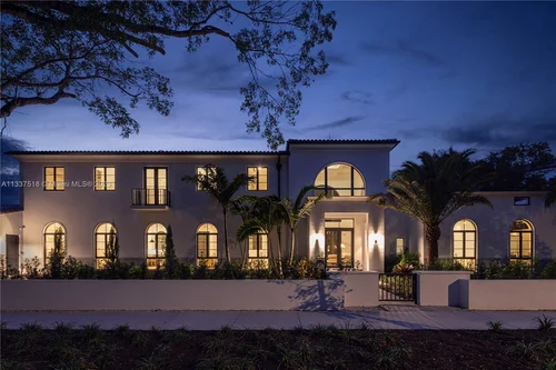733 Biltmore Ct, Coral Gables FL 33134