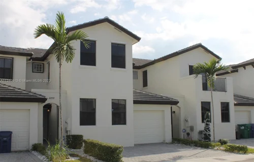 22559 SW 102nd Ave, Miami FL 33190
