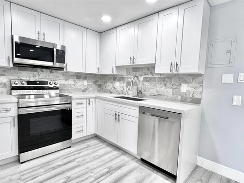 4174 Inverrary Dr # 412, Lauderhill FL 33319