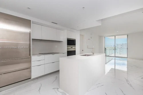 9521 E Bay Harbor Dr # 705, Bay Harbor Islands FL 33154