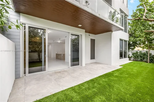 545 SW 11th St # 108, Miami FL 33129