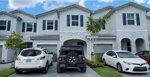 2611 SE 11th St, Homestead FL 33035