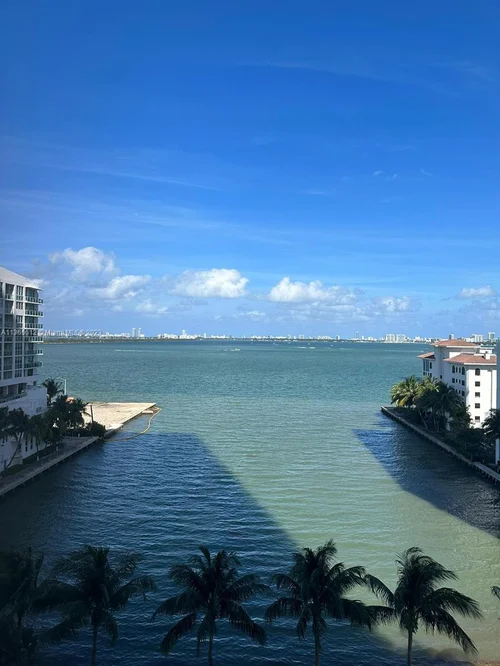 460 NE 28th St # 705, Miami FL 33137