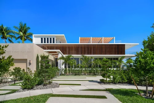13390 Biscayne Bay Dr, North Miami FL 33181