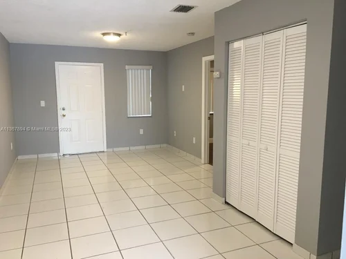 1852 SW 7th St # 309, Miami FL 33135